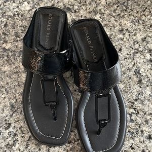 Donald J Pliner Women’s Sandals US size 6.5, NEW, never worn!